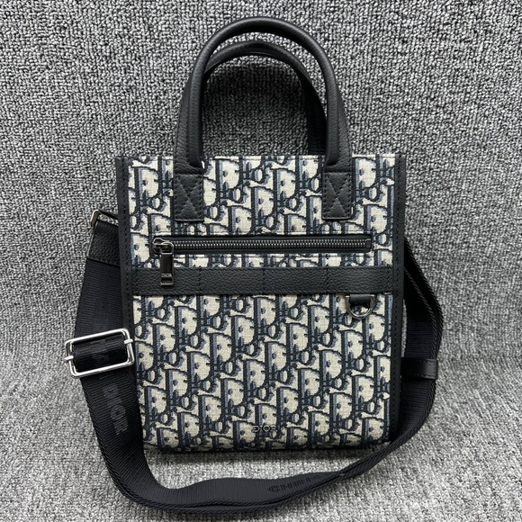 Dior Handbags - 100% Authentic Dior Leather Hand Bag